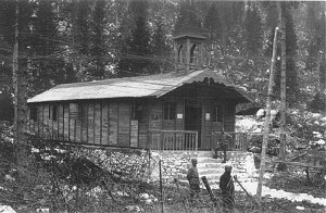 chiesetta della Prima Guerra Mondiale a Malga Camporossignolo