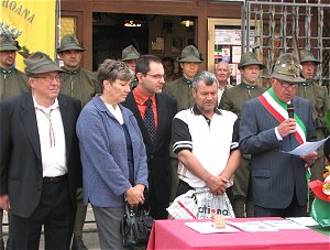 Il Dott. Romano Canalia, Binnie e Dan Rulli, Alessandro Gualtieri e l'Assessore Roberto Tortora