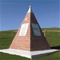 Il monumento a Eugenio Niccolai