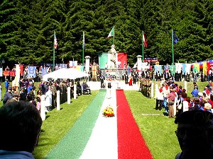 iL CIMITERO MILITARE DI vAL mAGNABOSCHI, aLTOPIANO DI aSIAGO