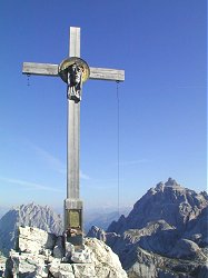 La croce dedicata a Sepp Innerkofler