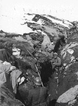 Trincea italiana sul Monte Grappa