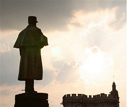 La statua del Generale Sarrail